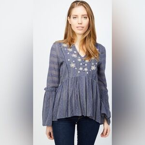 RD + Koko Anthropologie‎ Boho Bell Sleeve Embroidered Floral Blouse Size Medium